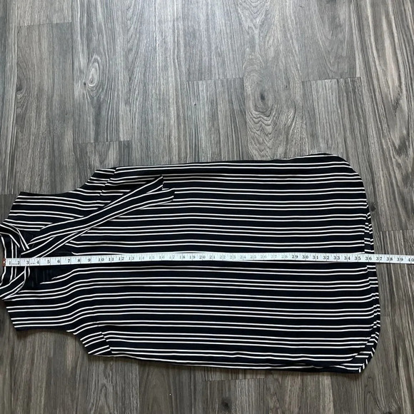 Who What Wear Black White Striped‎ Tie Neck Sleeveless Shift Dress Size Small - Picture 6 of 10